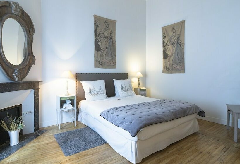 اتاق استاندارد سه نفره, La Maison De Marc