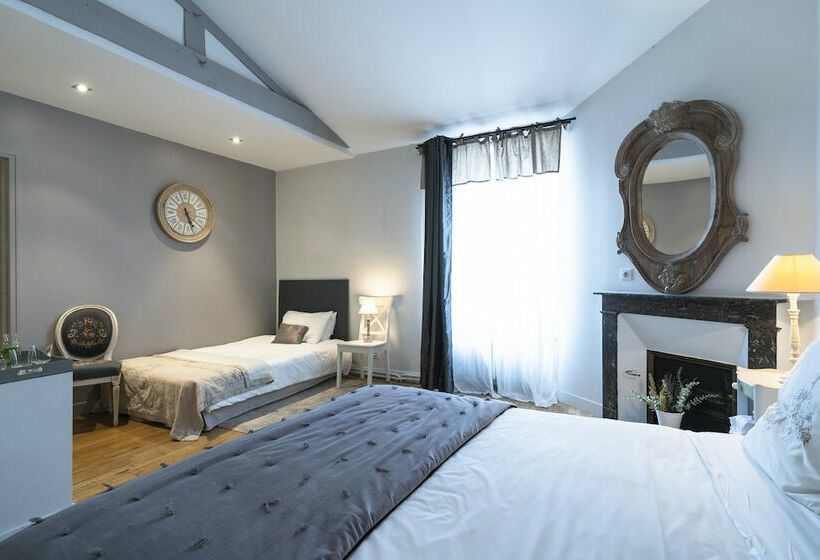 اتاق استاندارد سه نفره, La Maison De Marc
