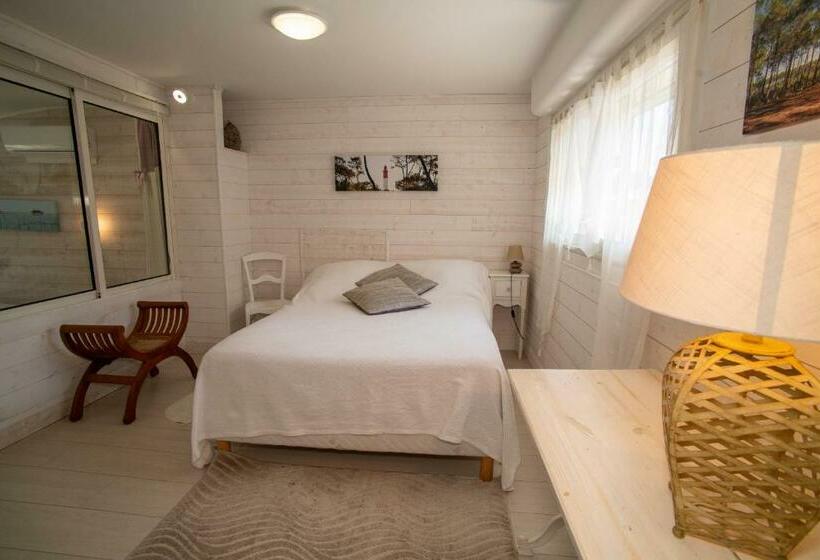 اتاق لوکس با تراس, Maison Lucilda