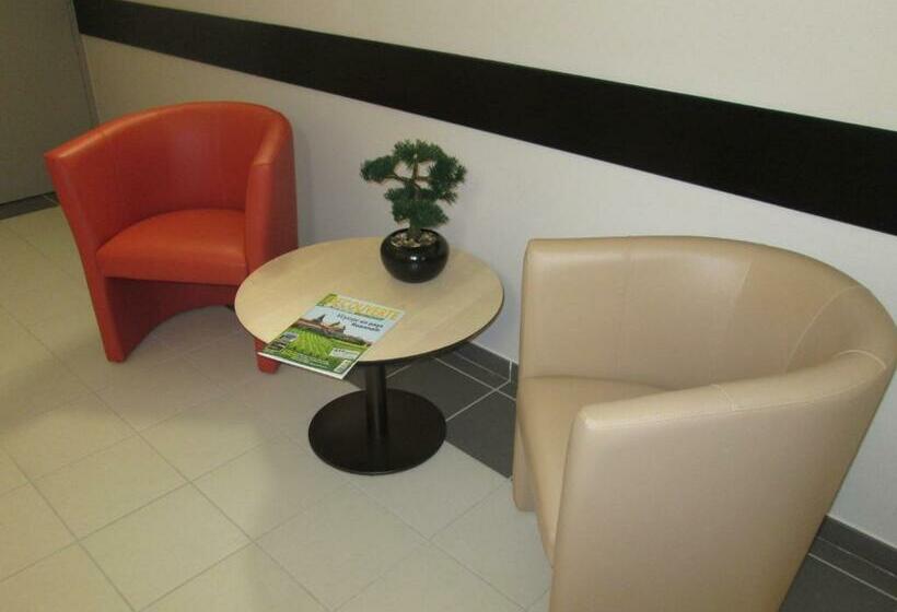 سوییت خانوادگی, Ace Hotel Valence