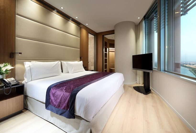 اتاق لوکس, Eurostars Torre Sevilla