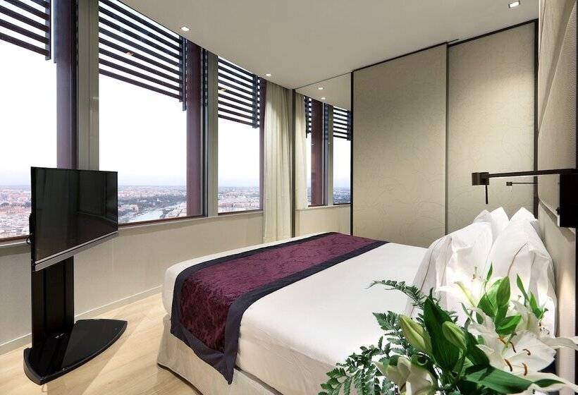 اتاق لوکس, Eurostars Torre Sevilla