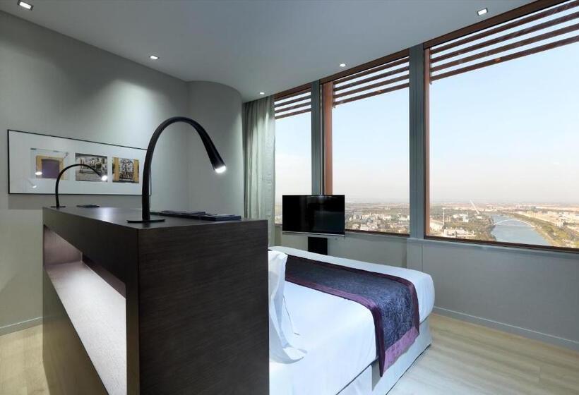 سوییت, Eurostars Torre Sevilla