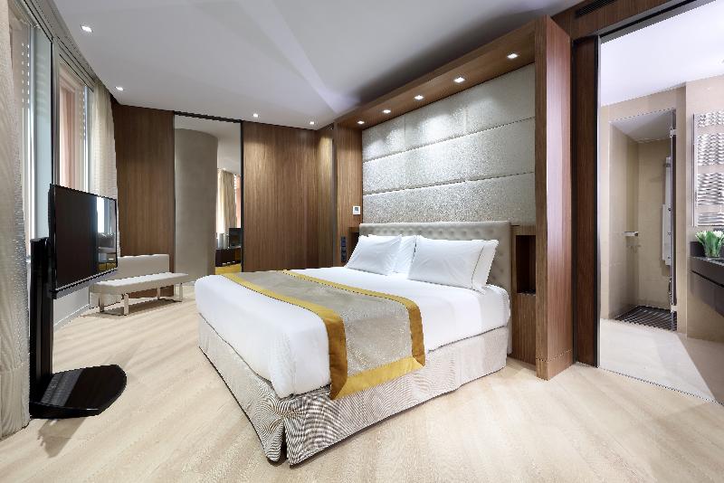 سوییت, Eurostars Torre Sevilla