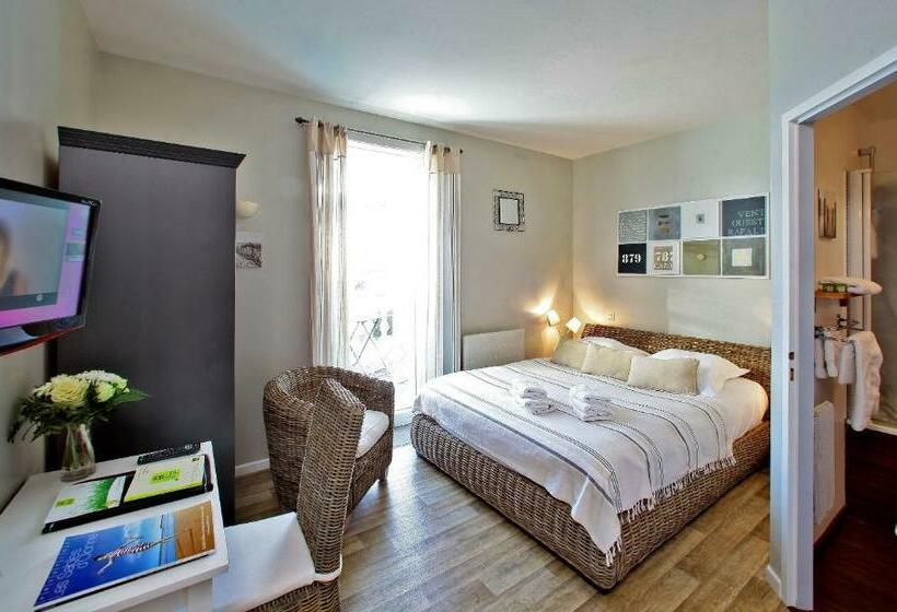 اتاق راحتی سه تخته, Logis Hôtel La Chaize