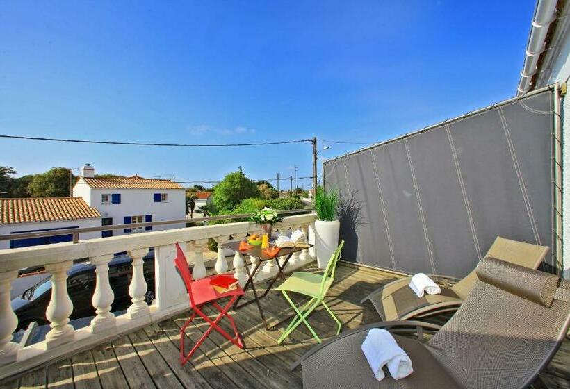 اتاق راحتی سه تخته, Logis Hôtel La Chaize