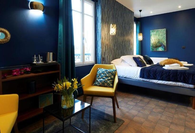 اتاق سوپریور با وان آب گرم, Logis Hôtel La Chaize