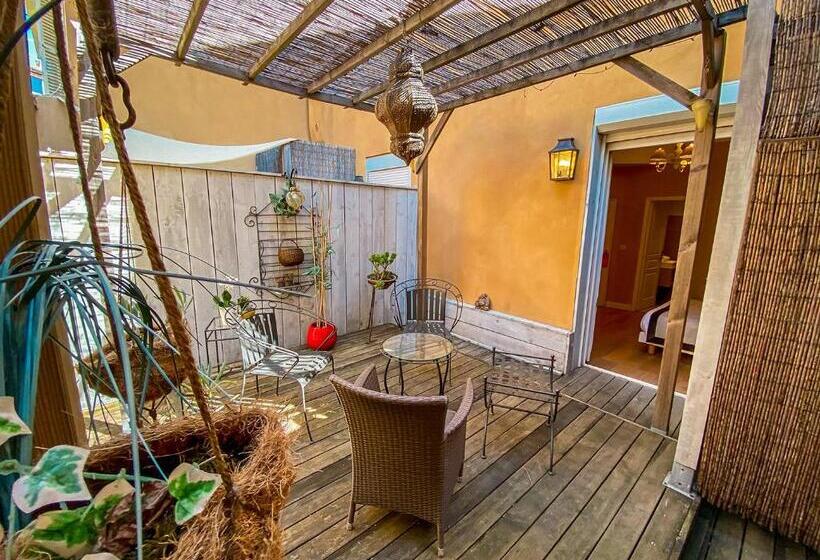 اتاق راحتی, Relais Du Postillon