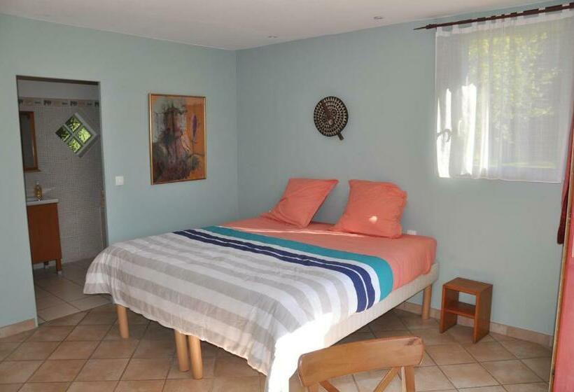 اتاق استاندارد, Chambre D'hôtes De L'estuaire