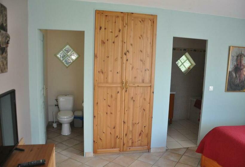 اتاق استاندارد, Chambre D'hôtes De L'estuaire