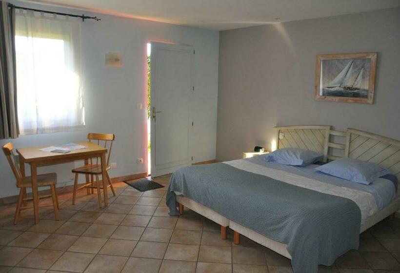 اتاق استاندارد, Chambre D'hôtes De L'estuaire