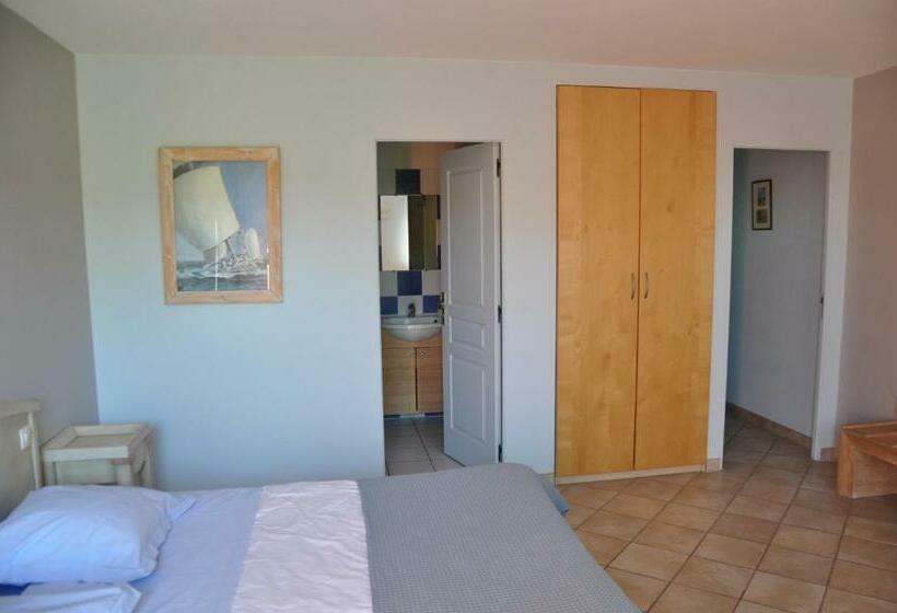 اتاق استاندارد, Chambre D'hôtes De L'estuaire