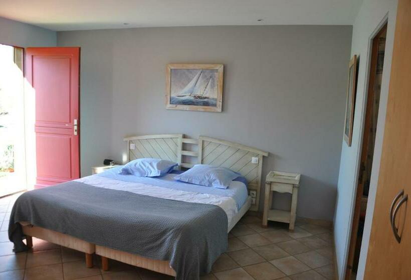 اتاق استاندارد, Chambre D'hôtes De L'estuaire