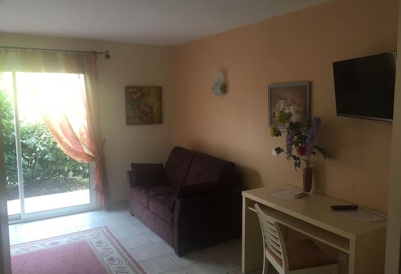 اتاق استاندارد, Chambres D Hotes La Coloniale