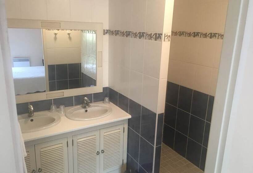 اتاق استاندارد, Chambres D Hotes La Coloniale