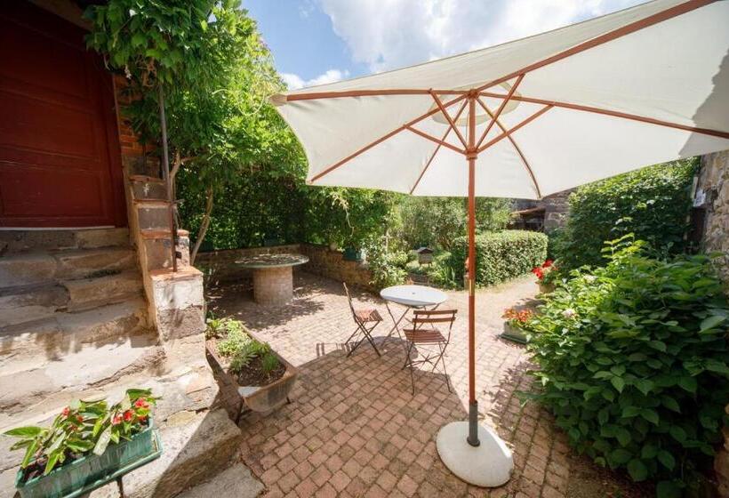 اتاق استاندارد سه نفره, Ermitage Saint Vincent B&b