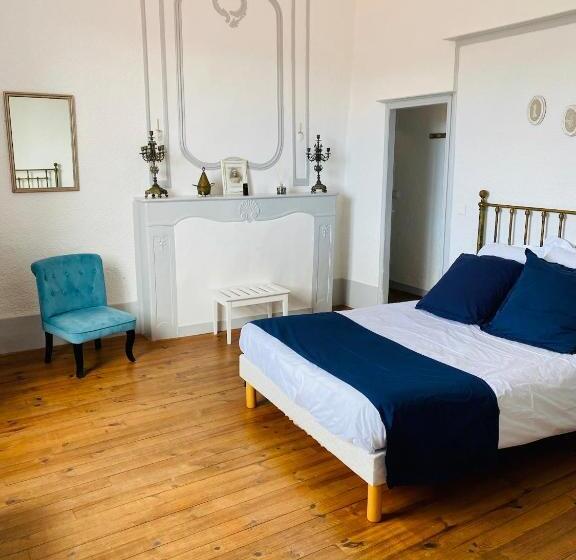 اتاق استاندارد سه نفره, Ermitage Saint Vincent B&b