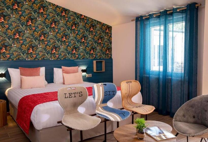 اتاق لوکس, Cocoon Inn