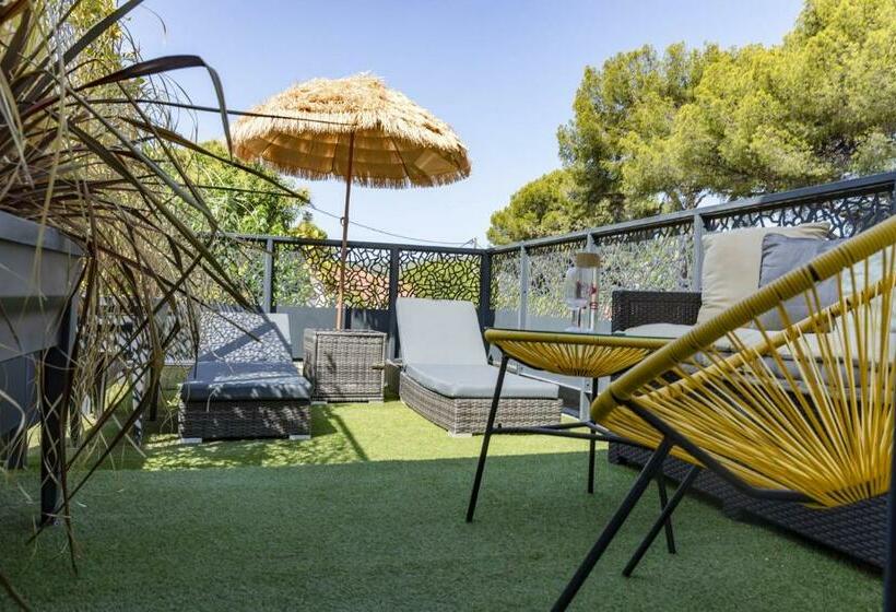 اتاق استاندارد با تخت بزرگ, Hôtel Eden Cassis   Parking Privé