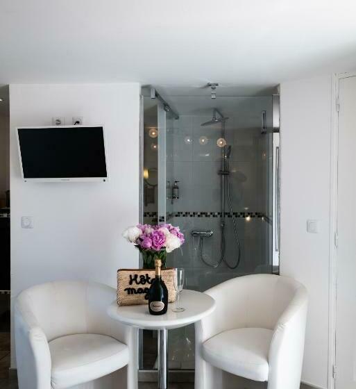 اتاق استاندارد با تخت بزرگ, Hôtel Eden Cassis   Parking Privé