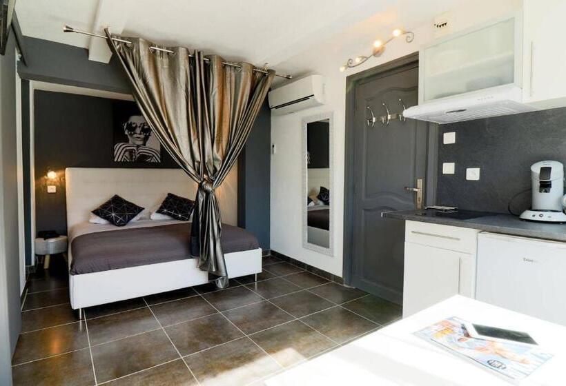 استودیوی استاندارد, Hôtel Eden Cassis   Parking Privé