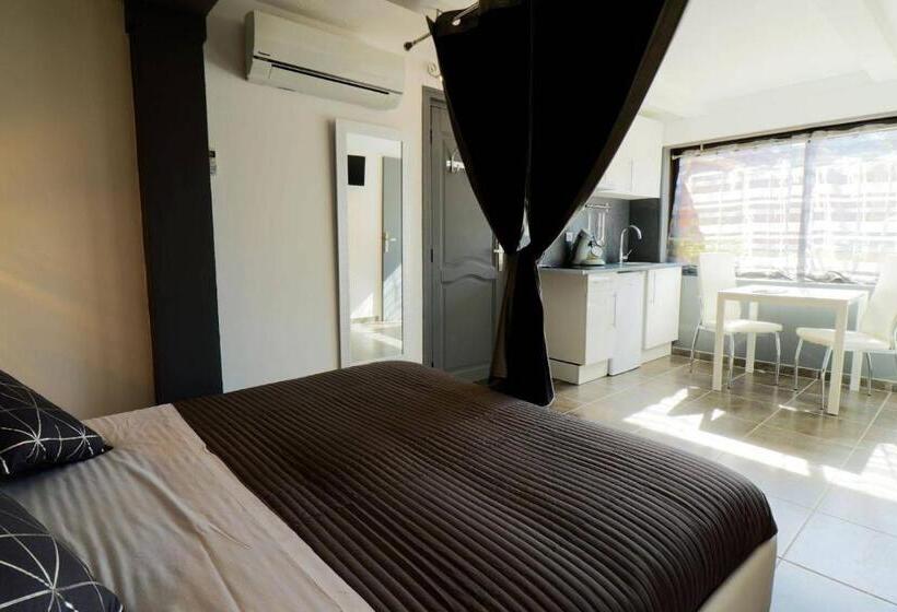 استودیوی استاندارد, Hôtel Eden Cassis   Parking Privé