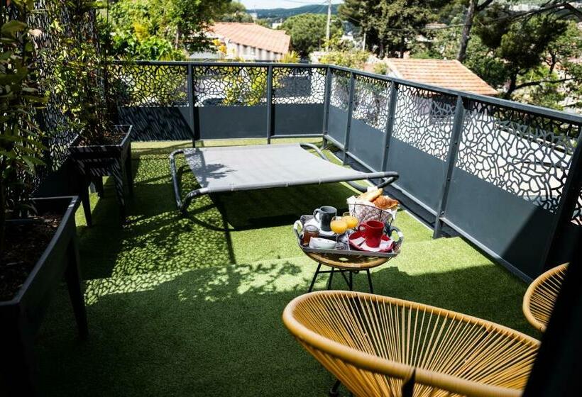 اتاق استاندارد با تخت بزرگ, Hôtel Eden Cassis   Parking Privé