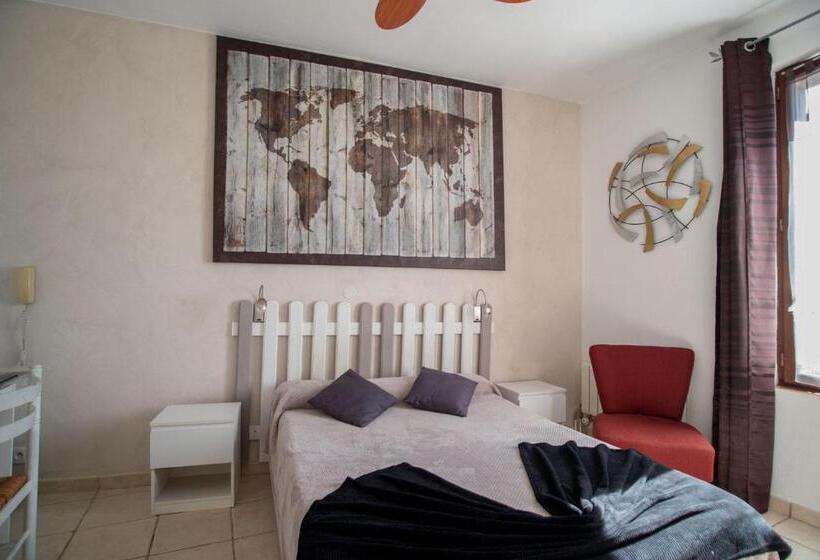 اتاق استاندارد, Hôtel Les Orangers