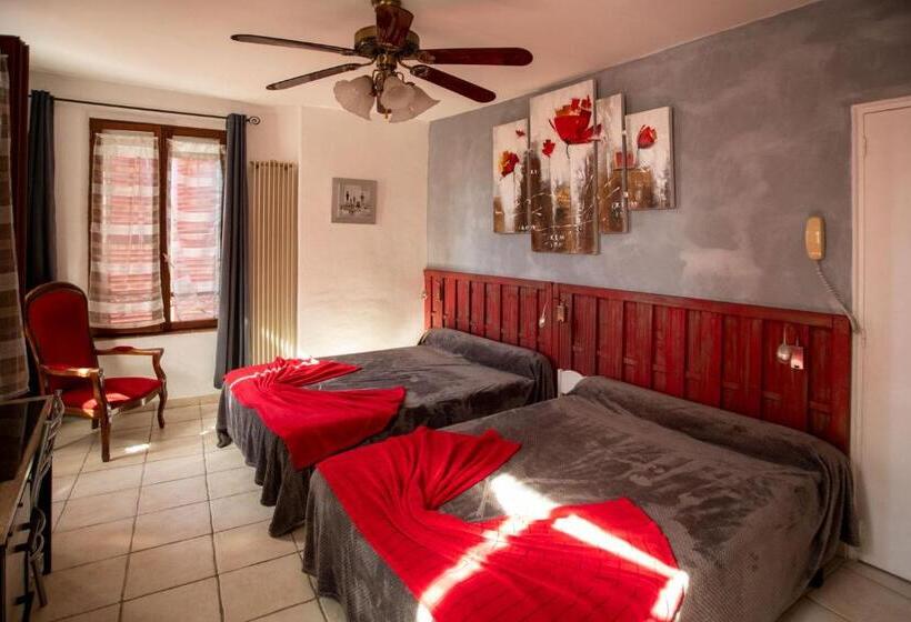 اتاق استاندارد چهار تخته, Hôtel Les Orangers