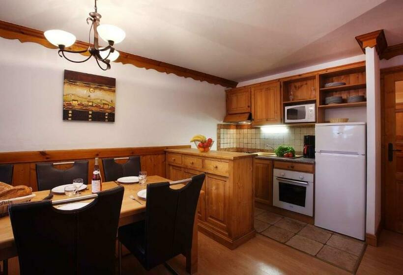 آپارتمان 3 خوابه, Chalet Des Neiges Oz En Oisans