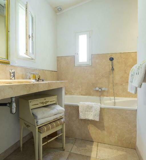 Superior Room with Terrace, Mas De La Coste