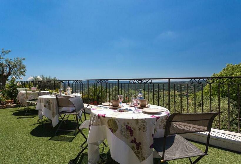 Superior Room with Terrace, Mas De La Coste