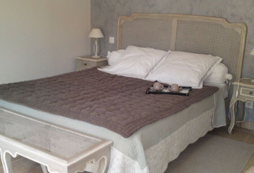 اتاق استاندارد, Relais De L Alsou