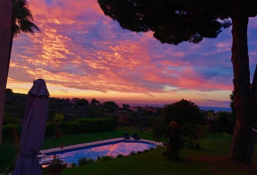 سوئیت با وان آب گرم, Villa Antoline