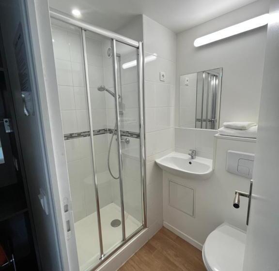 اتاق استاندارد سه نفره, Fasthotel La Roche Sur Yon