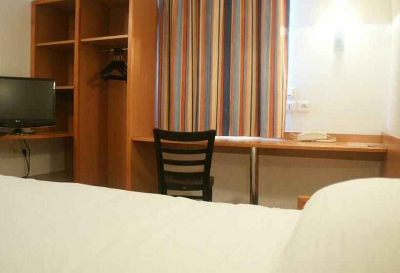 اتاق استاندارد, Brit Hotel Essentiel Cahors Nord