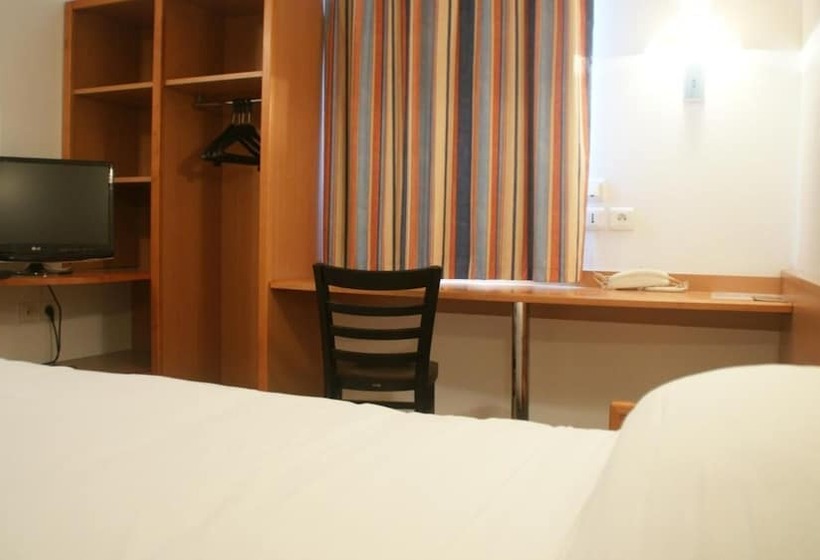 اتاق استاندارد, Brit Hotel Essentiel Cahors Nord