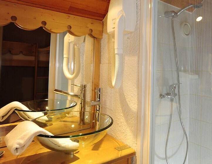 اتاق استاندارد, Chalet Hôtel L Ecureuil