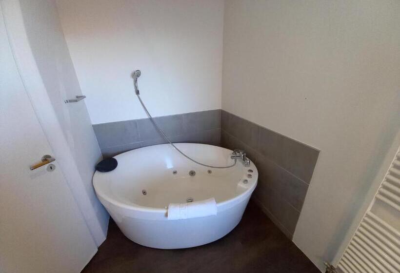 Suite with Terrace, La Caravelle