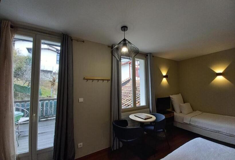 Suite with Terrace, La Caravelle