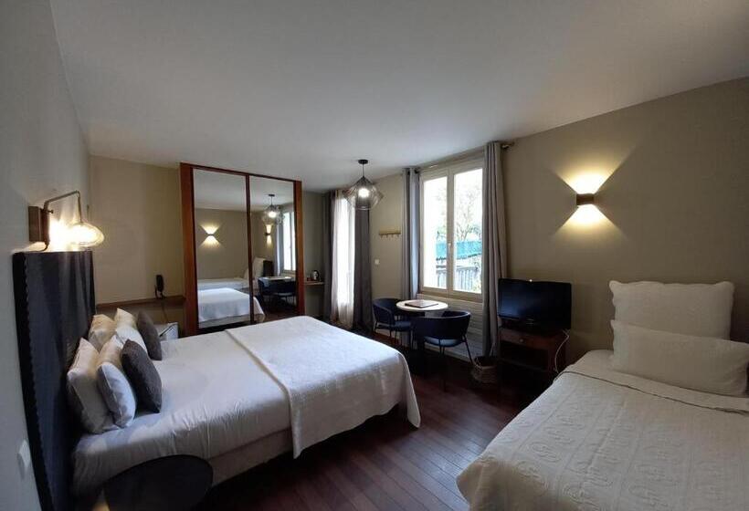 Suite with Terrace, La Caravelle