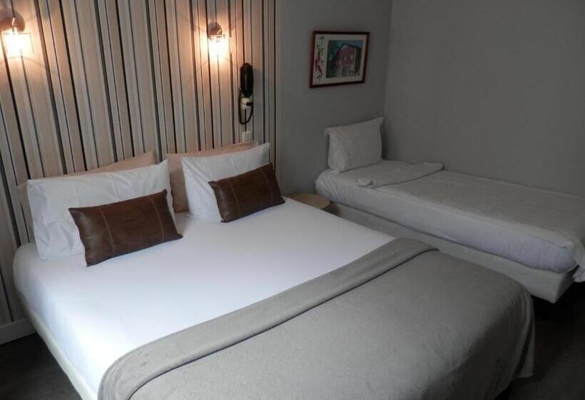 اتاق استاندارد سه نفره, La Caravelle