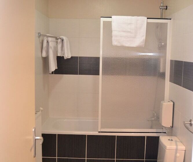 اتاق استاندارد چهار تخته, Contact Hôtel Les Platanes Villeneuve Sur Lot Centre