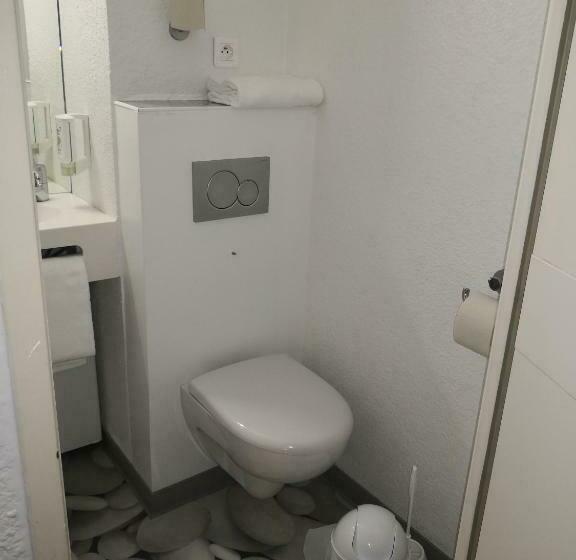 اتاق استاندارد سه نفره, Ibis Budget Cergy St Christophe