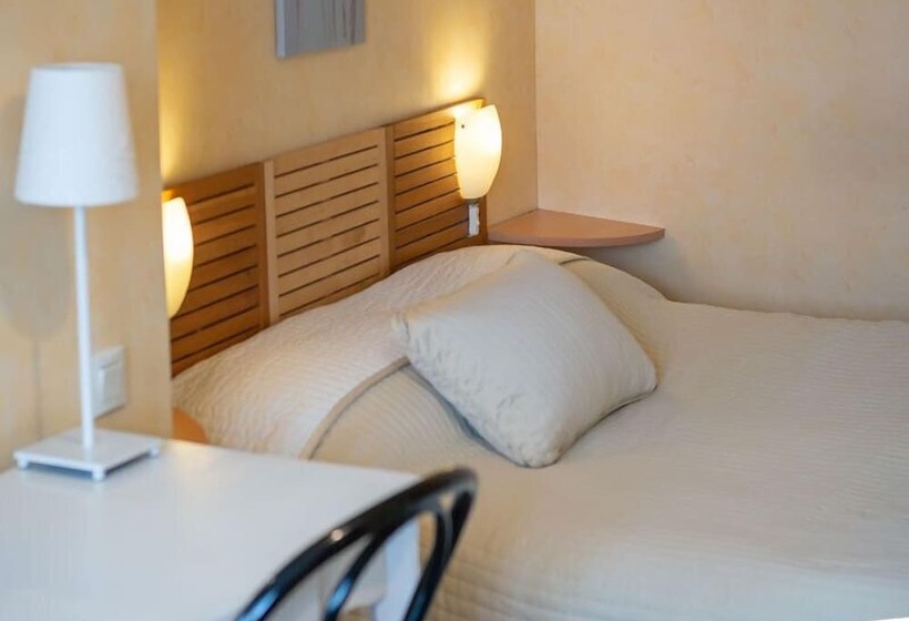 اتاق استاندارد یک نفره, Le Marais Restaurant Caillebotte