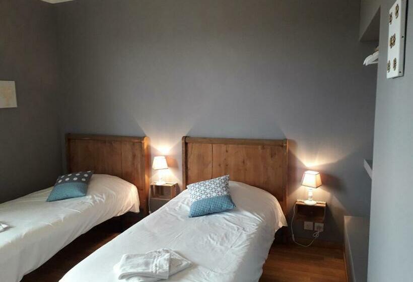 اتاق استاندارد, Logis Hôtel Restaurant La Borie