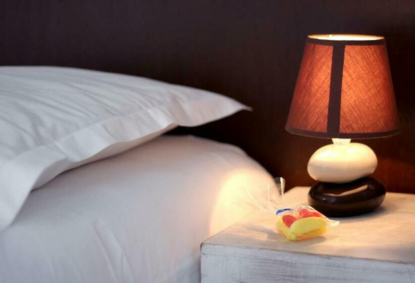 اتاق استاندارد سه نفره, ô Villagio Hôtel