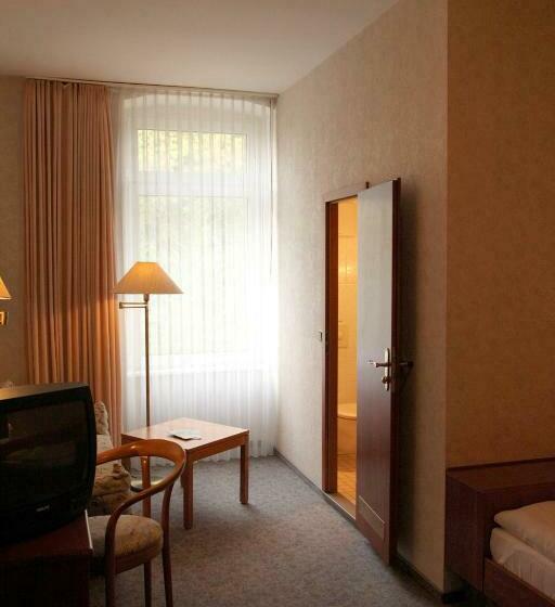 اتاق استاندارد یک نفره, Ackfeld Hotel Restaurant