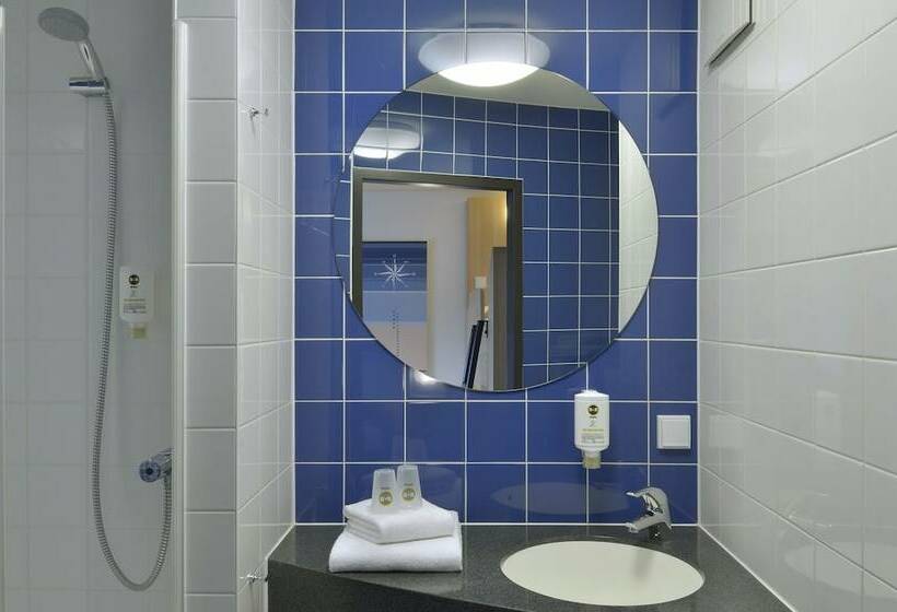 اتاق استاندارد, B&b Hotel Hamburg Altona