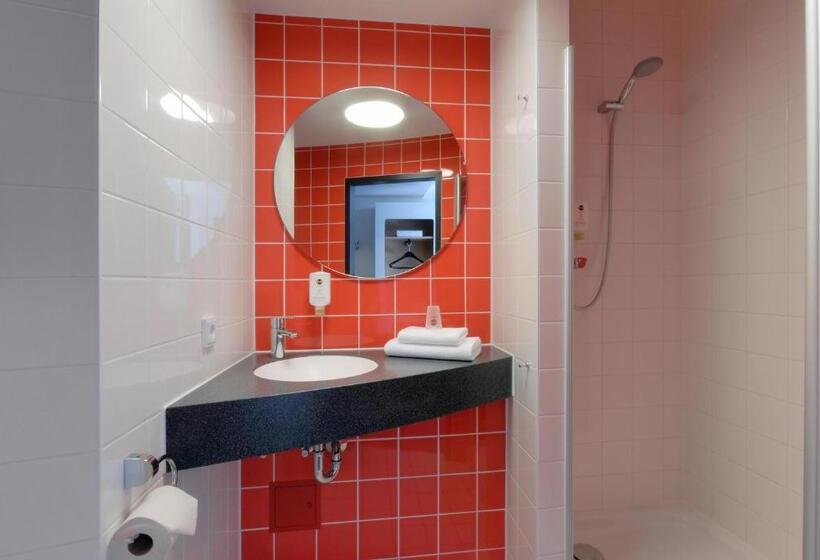 اتاق استاندارد سه نفره, B&b Hotel Hamburg Harburg